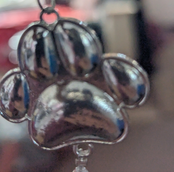 Paw Print Acrylic Suncatcher Prism Crystal Affect 13 X 1.37" Approx - Picture 6 of 8